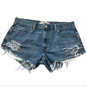 LEVI'S 559 Jean Shorts